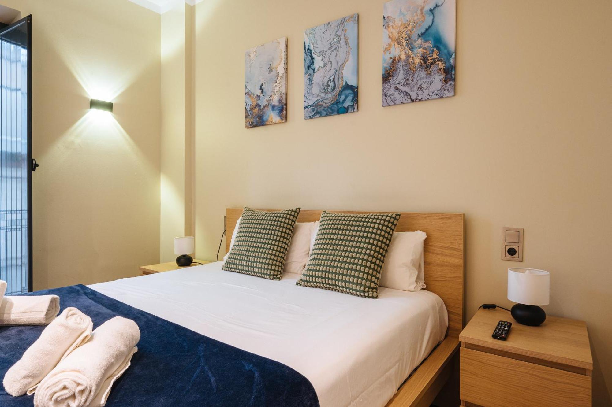 Elegant Duplex 3 Master Bedrooms And Private Севилья Экстерьер фото