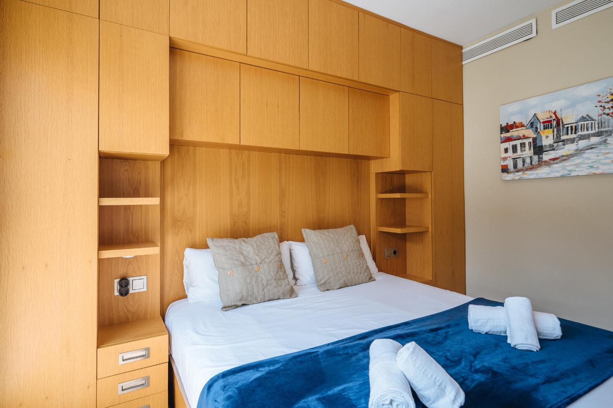 Elegant Duplex 3 Master Bedrooms And Private Севилья Экстерьер фото