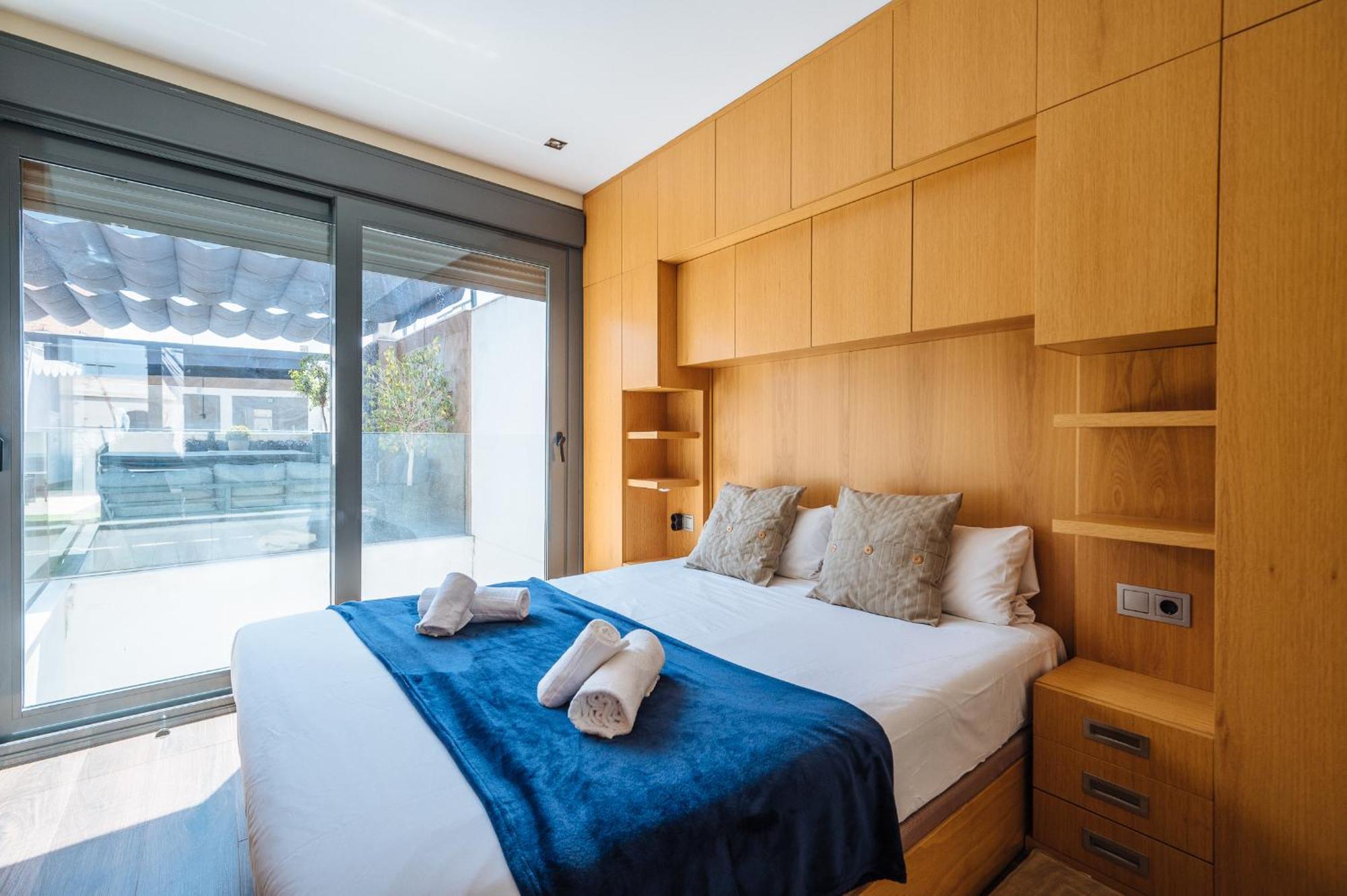 Elegant Duplex 3 Master Bedrooms And Private Севилья Экстерьер фото