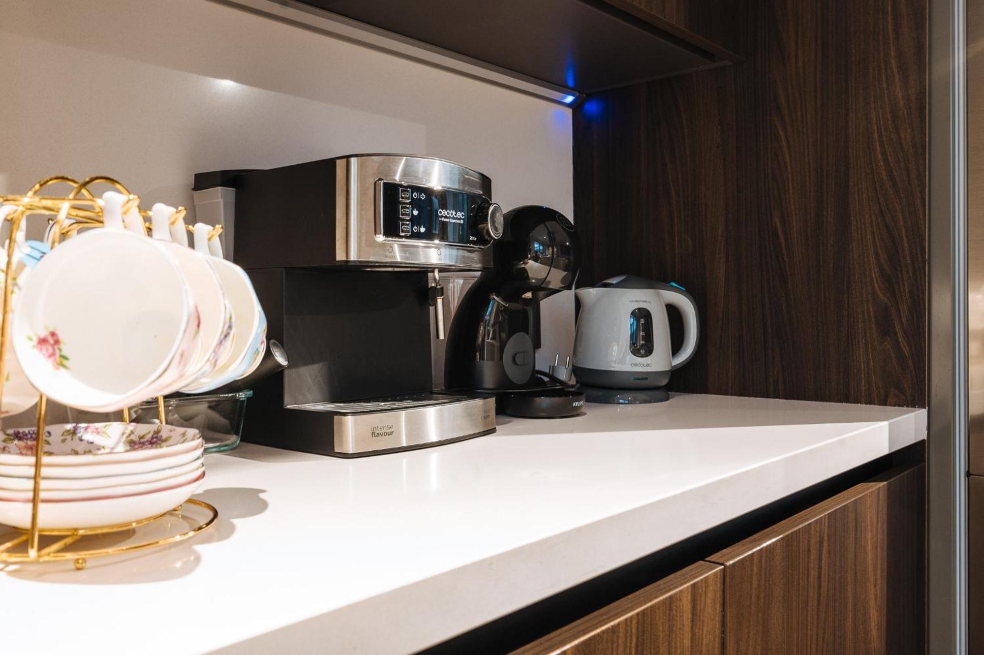 Elegant Duplex 3 Master Bedrooms And Private Севилья Экстерьер фото